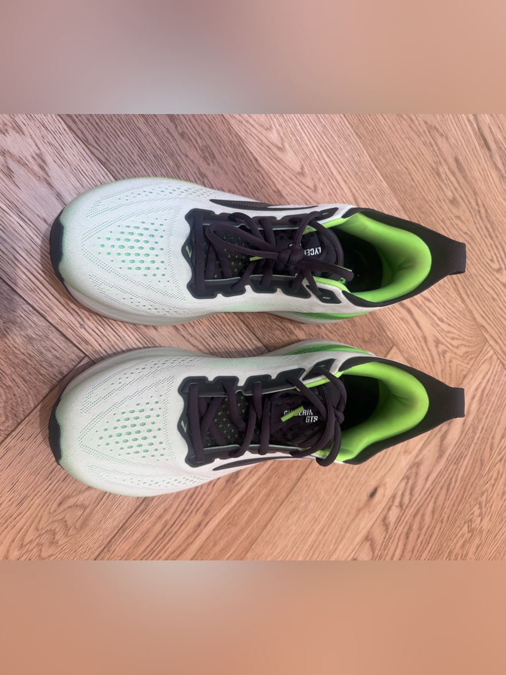 Brooks glycerin 23 - worn once - Picture 7 of 15